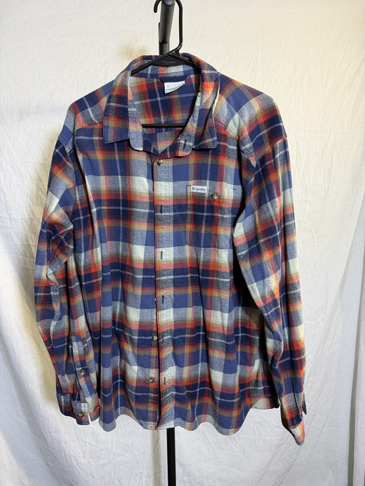 Columbia Men's XL Blue Red Plaid Flannel Long Sleeve Button Up Shirt - Wormhole Thrift