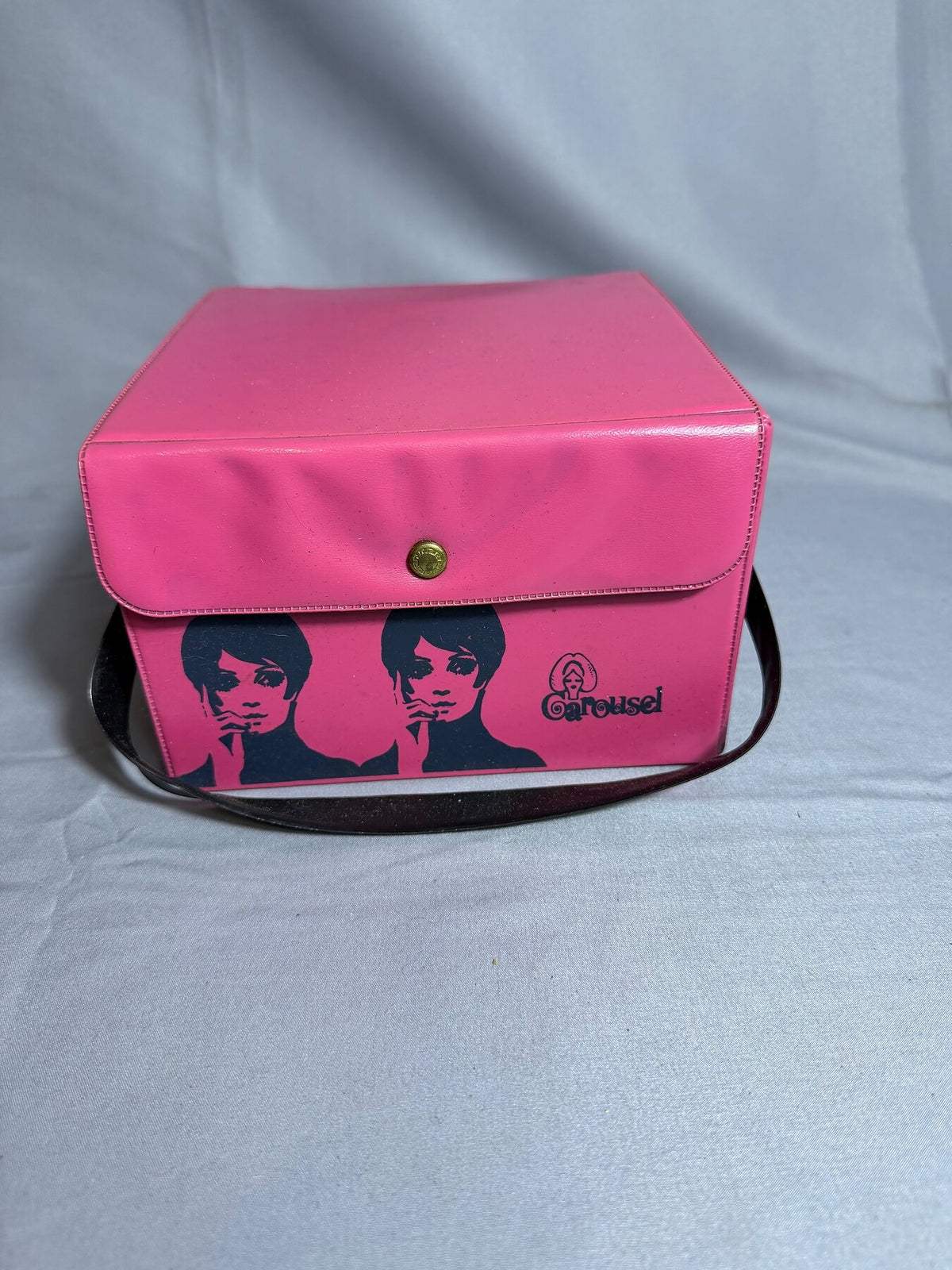 Vintage Carousel Pink Mod Cosmetic Vanity Case photo 1