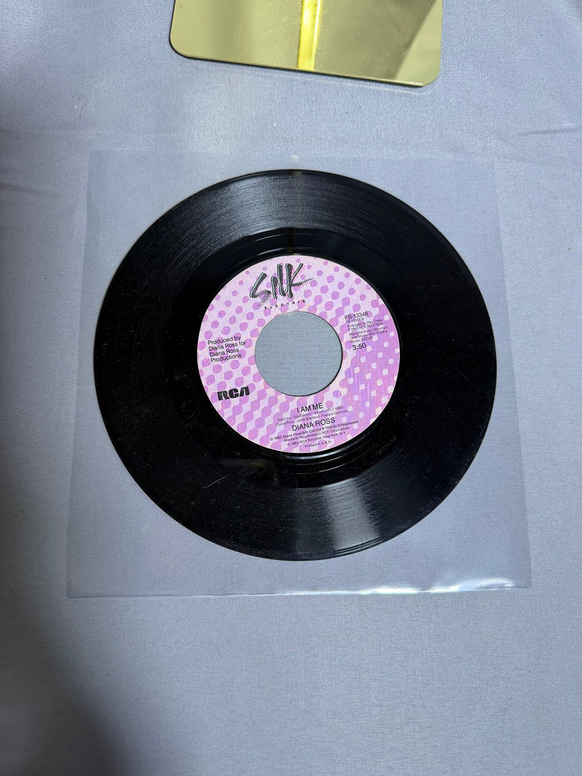 Vintage Diana Ross - Muscles / I Am Me 1982 RCA 7" Vinyl 45 RPM Single photo 2