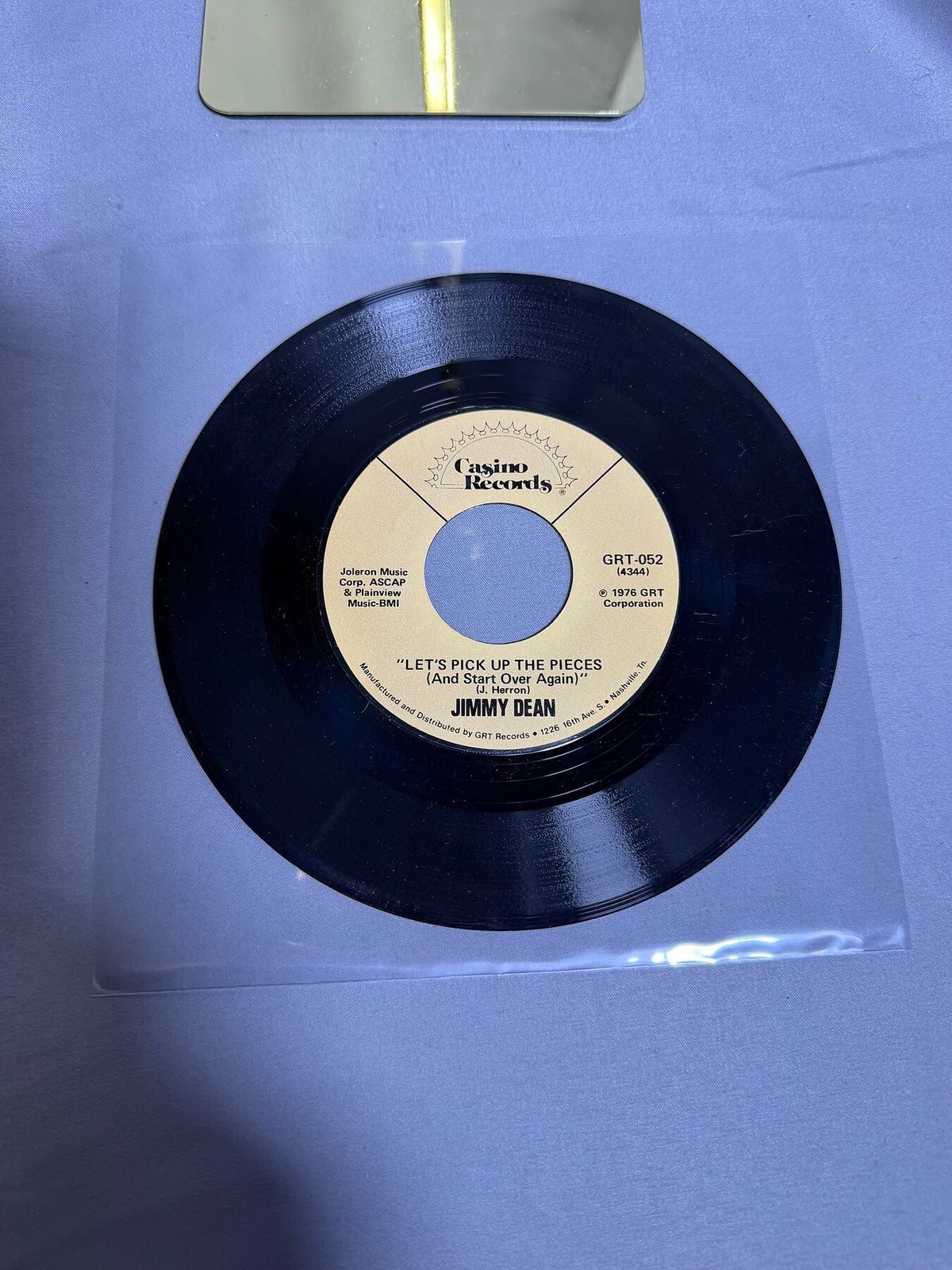 Vintage Jimmy Dean I.O.U. / Let's Pick Up The Pieces 7" Vinyl 45 RPM Single 1976 photo 2