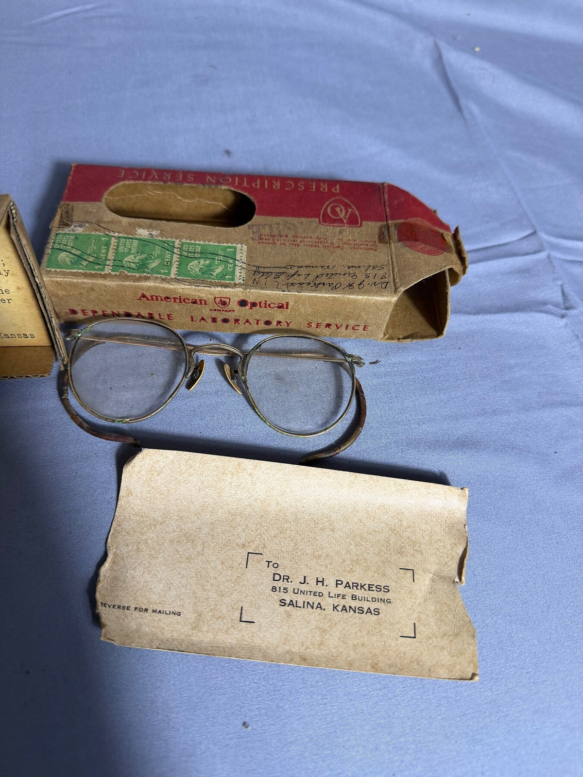 Vintage American Optical 1/10 12K GF Round Eyeglasses w/ Box & Mailer photo 2