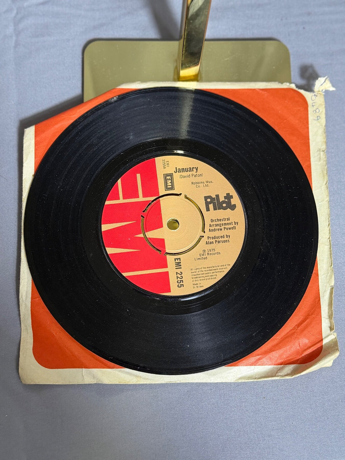 Vintage Pilot - January / Never Give Up 7" Vinyl Single EMI 1975 photo 3