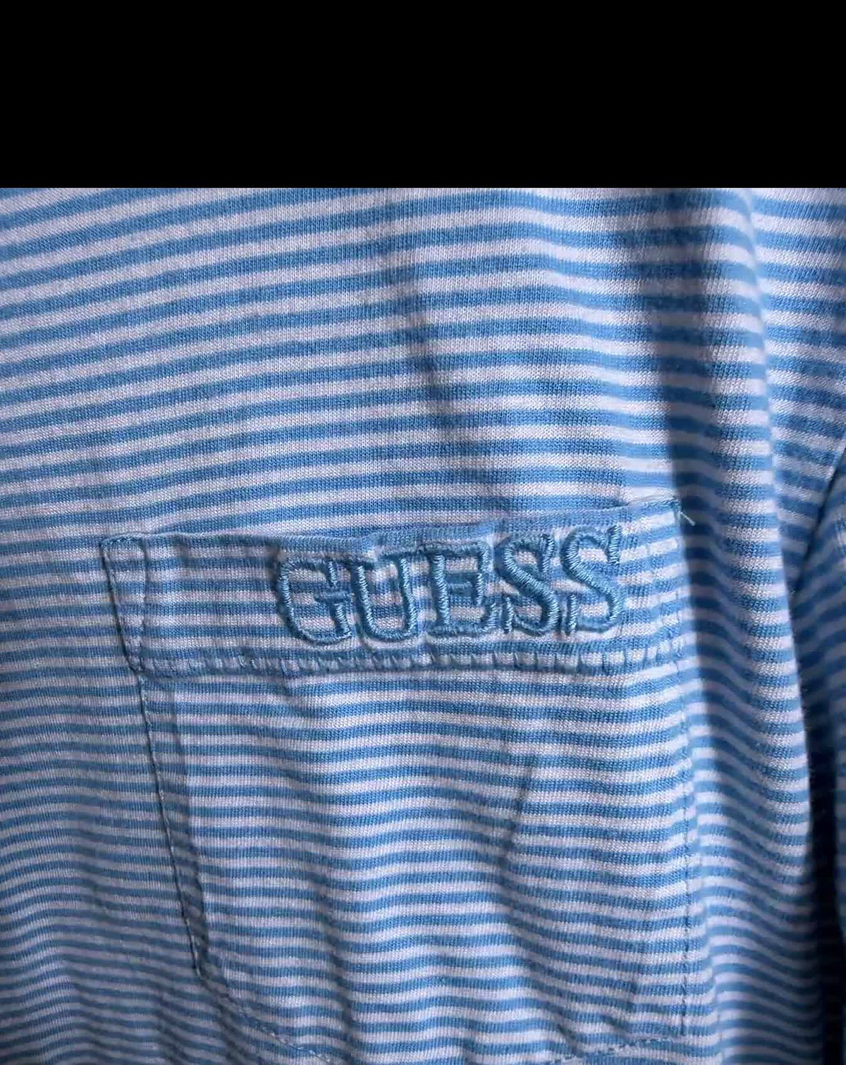 GUESS Men's Blue & White Striped Pocket T-Shirt Size L - Wormhole Thrift