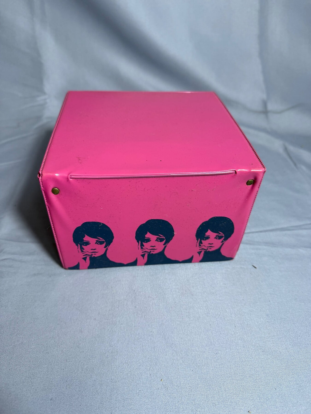 Vintage Carousel Pink Mod Cosmetic Vanity Case photo 3