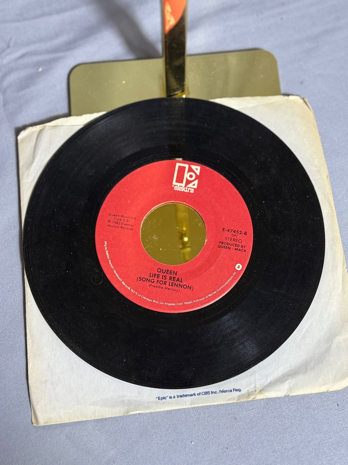 Vintage Queen - Body Language / Life Is Real 7" Vinyl 45 RPM Single (1982) photo 3