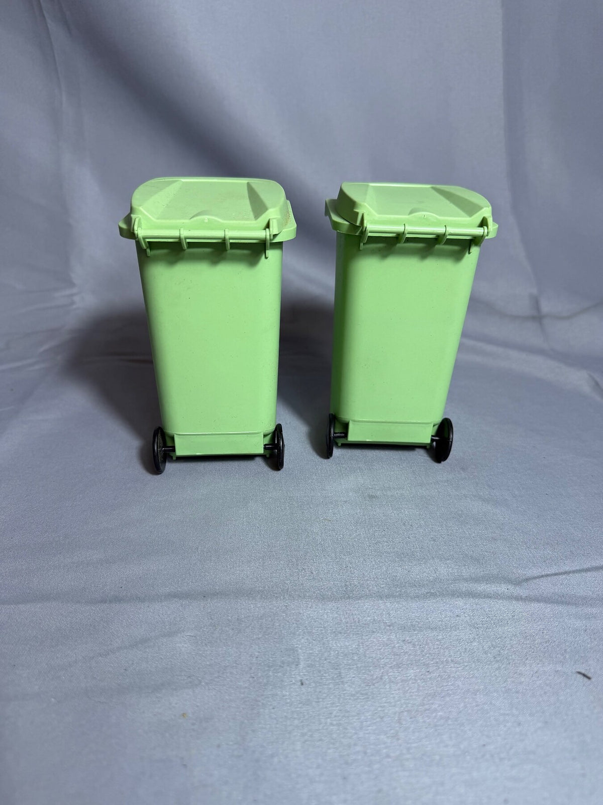 Set of 2 Miniature Green Plastic Trash Cans with Wheels photo 3
