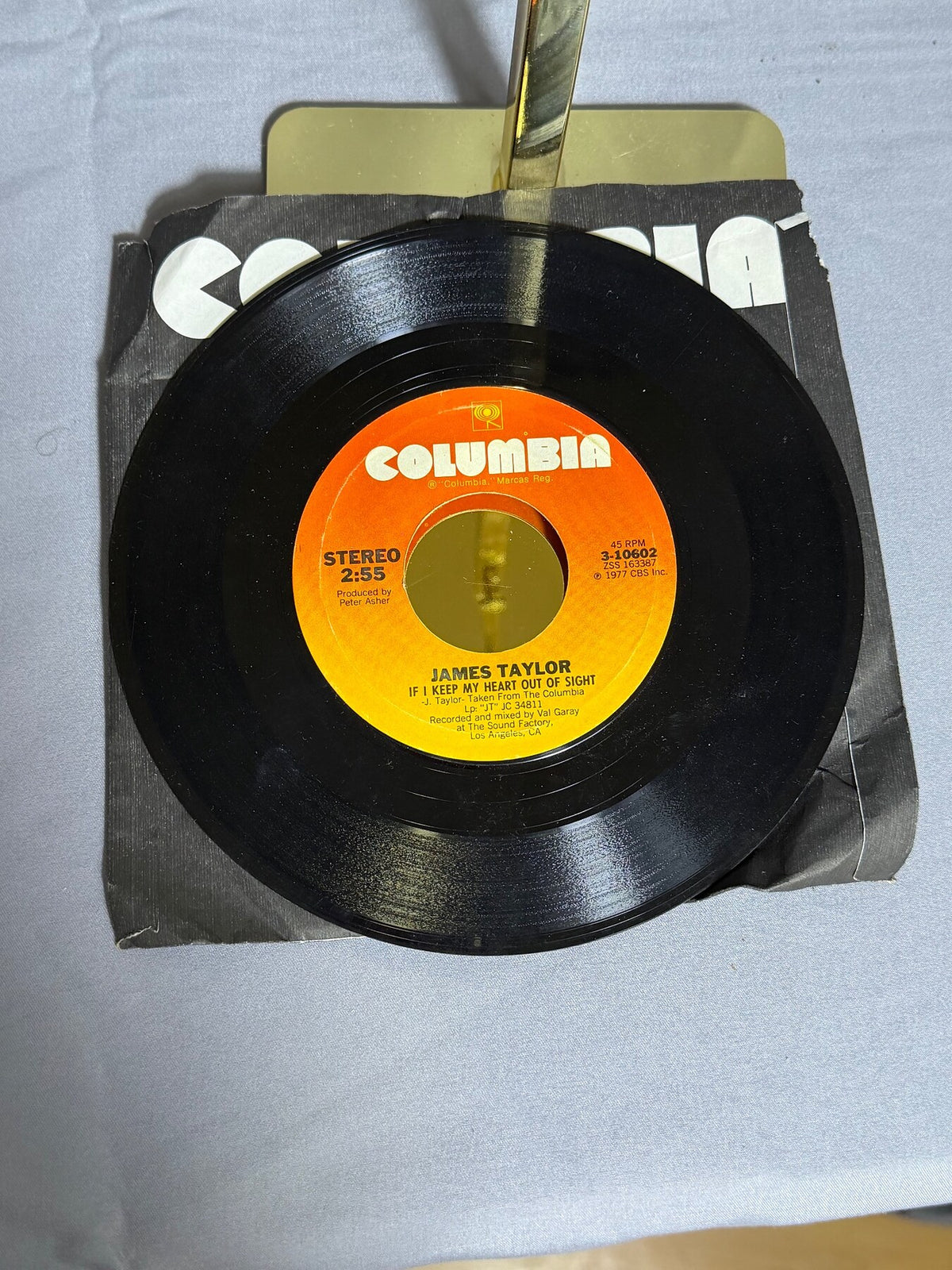 Vintage 1977 James Taylor 45 RPM Vinyl Single - Your Smiling Face / If I Keep photo 3