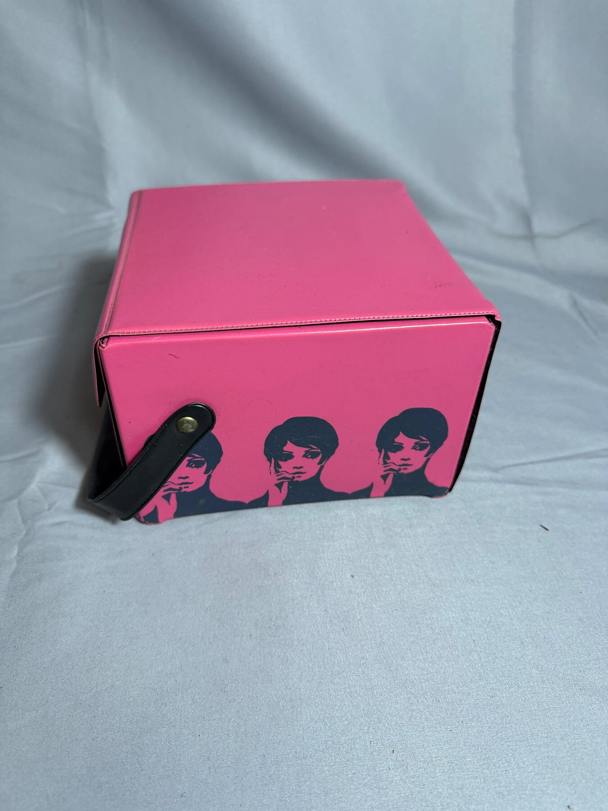 Vintage Carousel Pink Mod Cosmetic Vanity Case photo 4