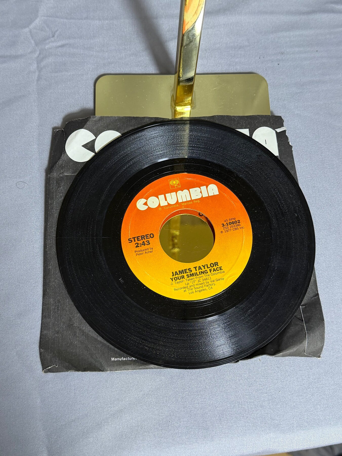 Vintage 1977 James Taylor 45 RPM Vinyl Single - Your Smiling Face / If I Keep photo 4