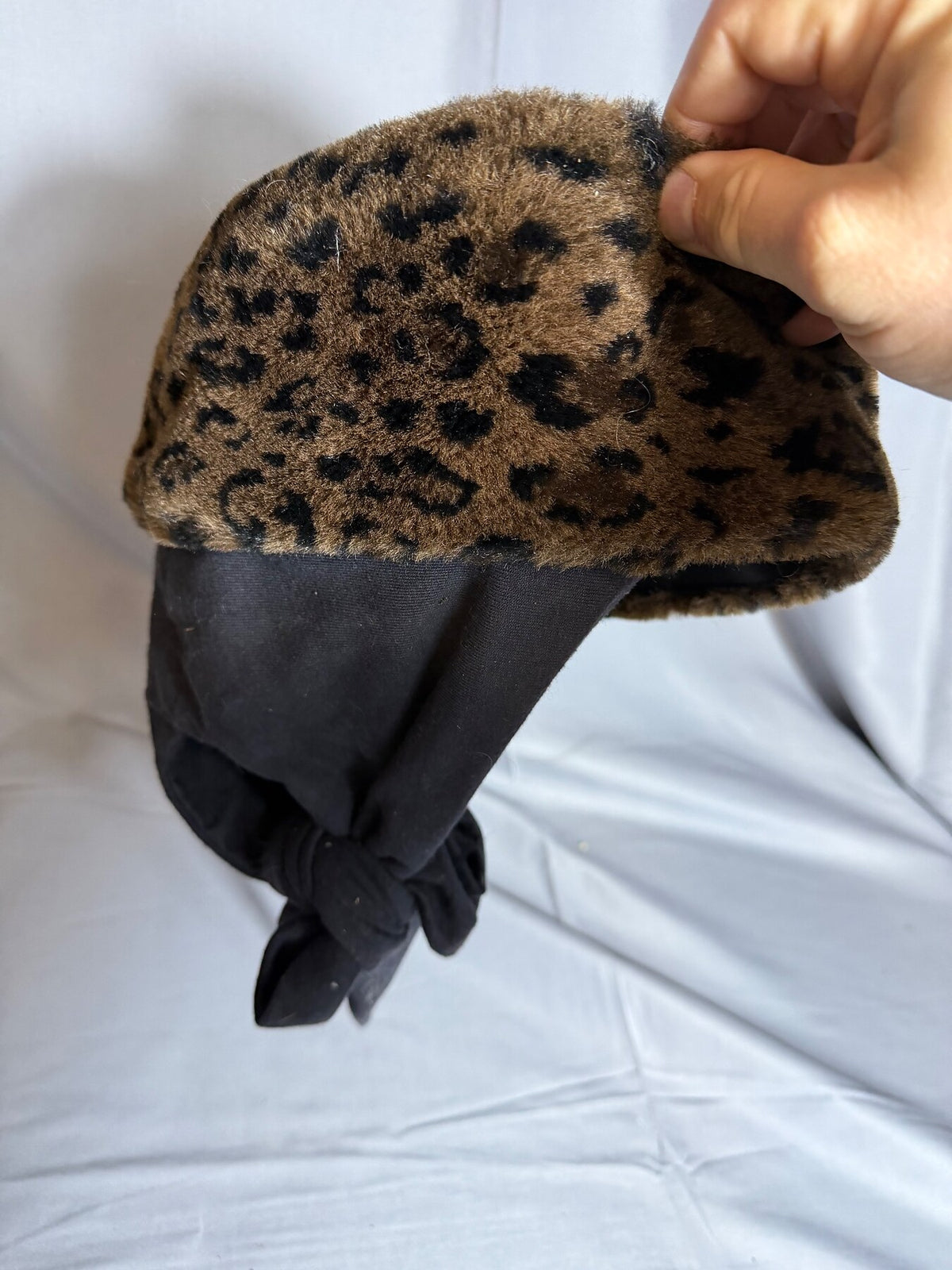 Leopard Print Faux Fur Beret Cap with Ties photo 4