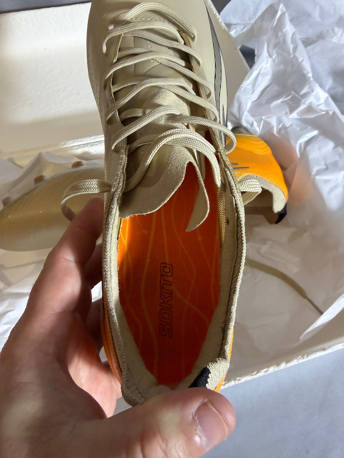 SOKITO Men's US 10.5 Tan Orange Sustainable Soccer Cleats New photo 5