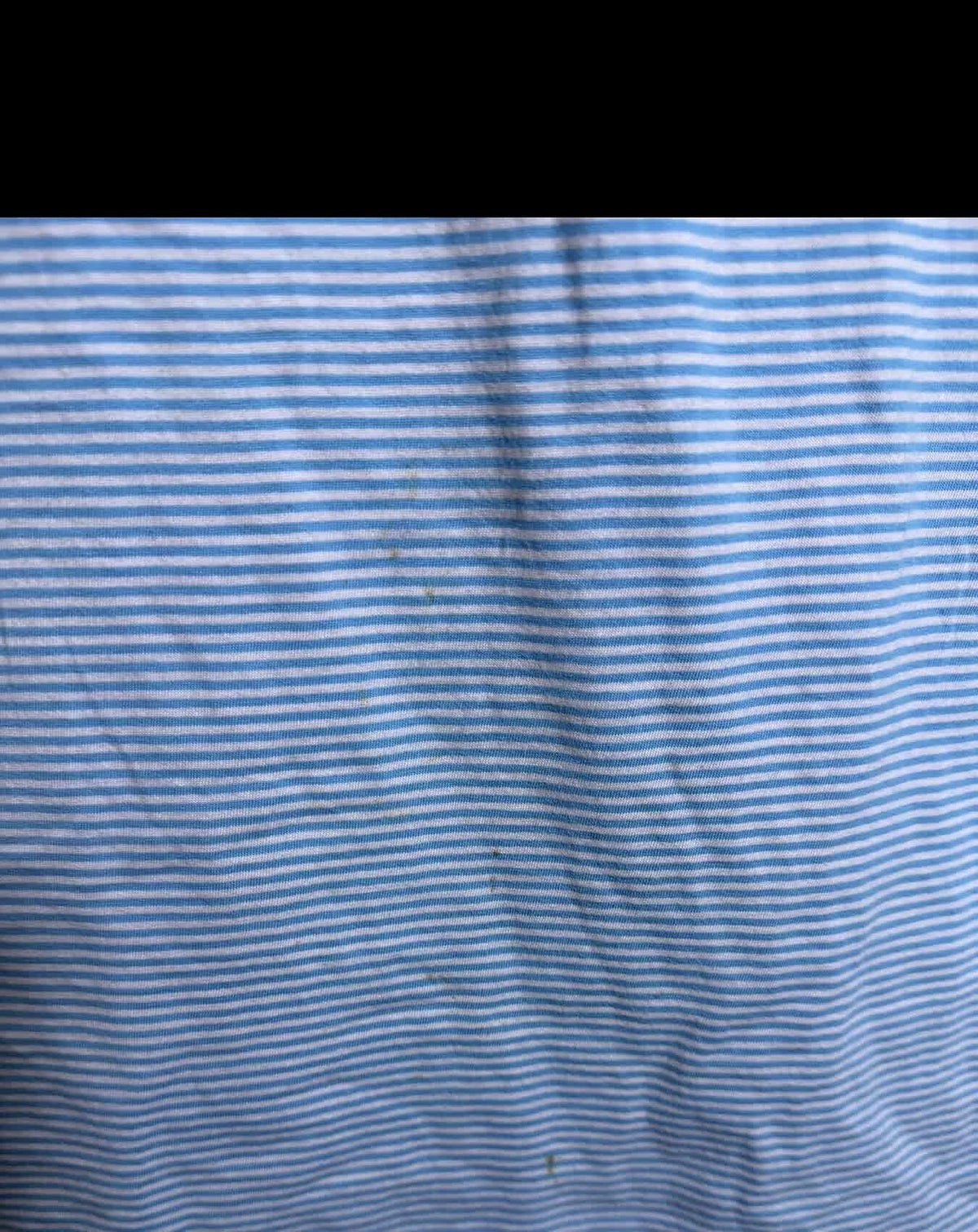 GUESS Men's Blue & White Striped Pocket T-Shirt Size L - Wormhole Thrift