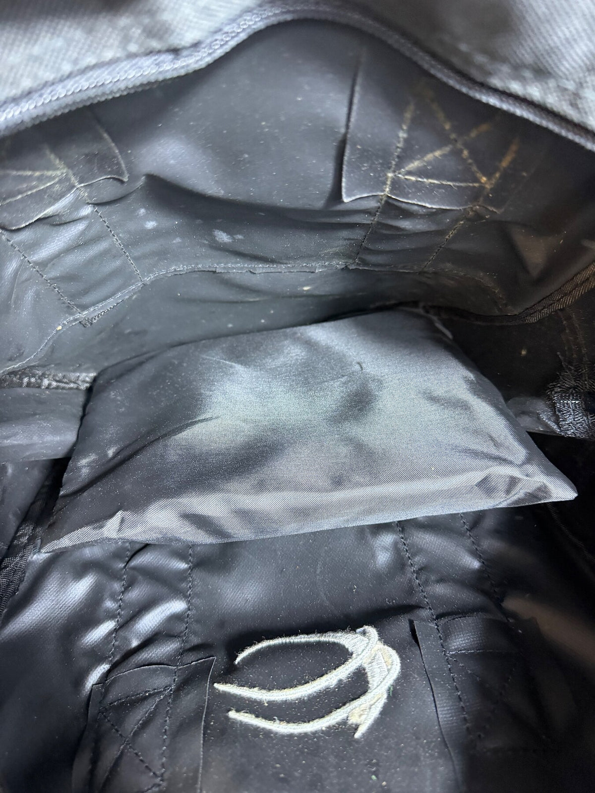 Saucony Black Zippered Utility Tote Bag with Logo photo 6