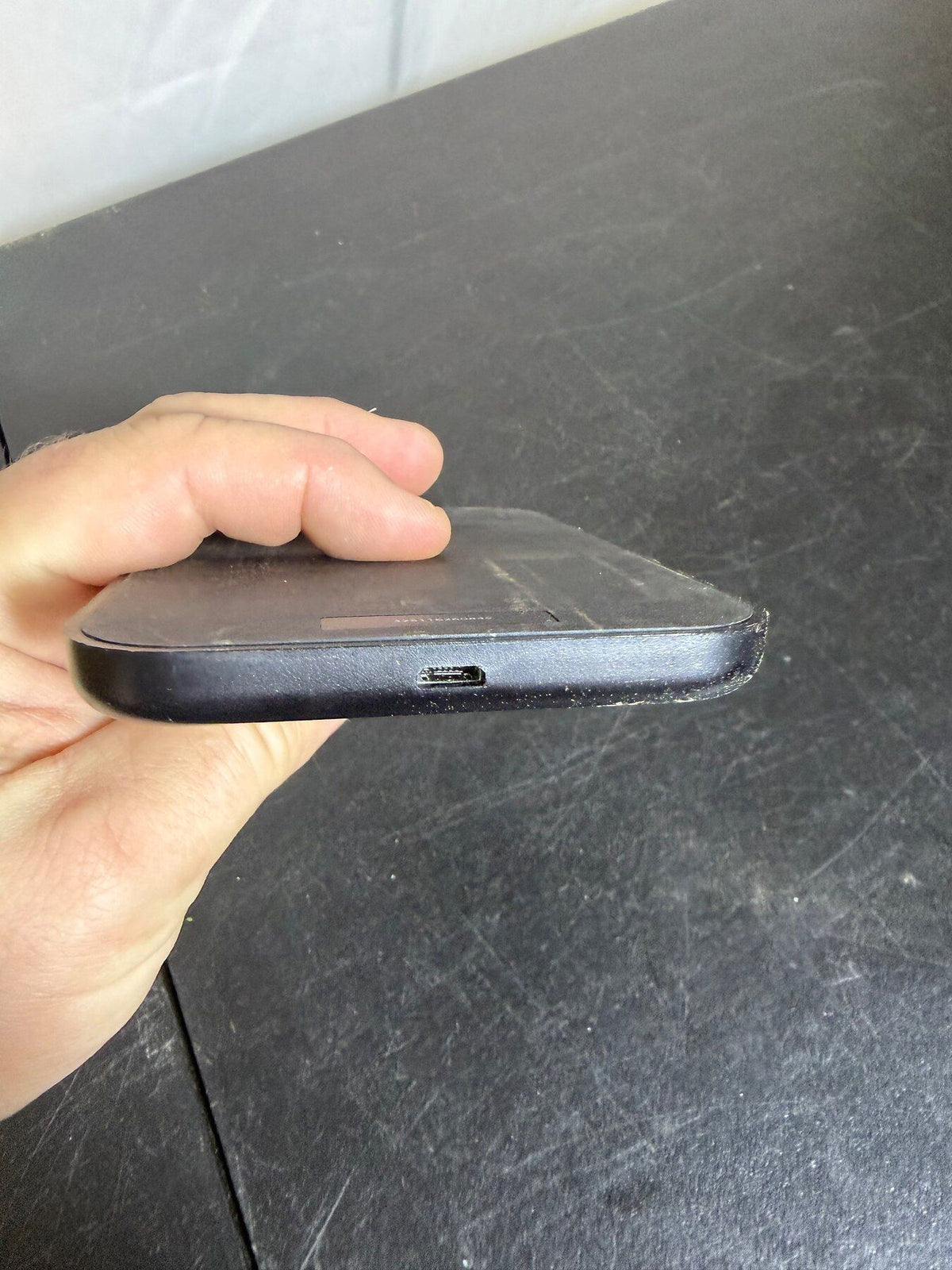 Mophie Wireless Charging Base WRL-CHGPAD Black Qi-Enabled Pad - Wormhole Thrift