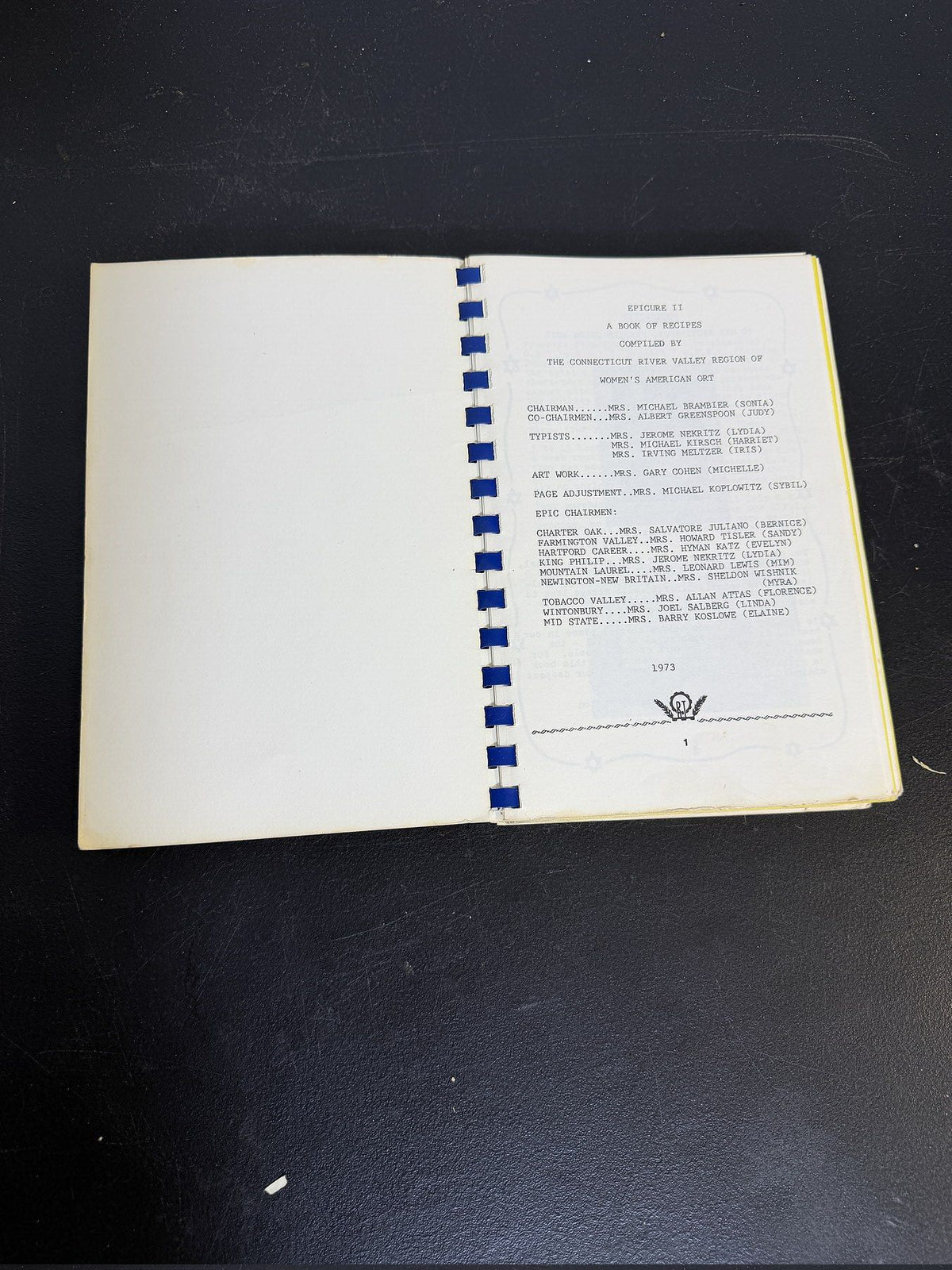 Vintage ORT Epicure II Cookbook Mrs. Jacob Javits Signed Community Recipes - Wormhole Thrift