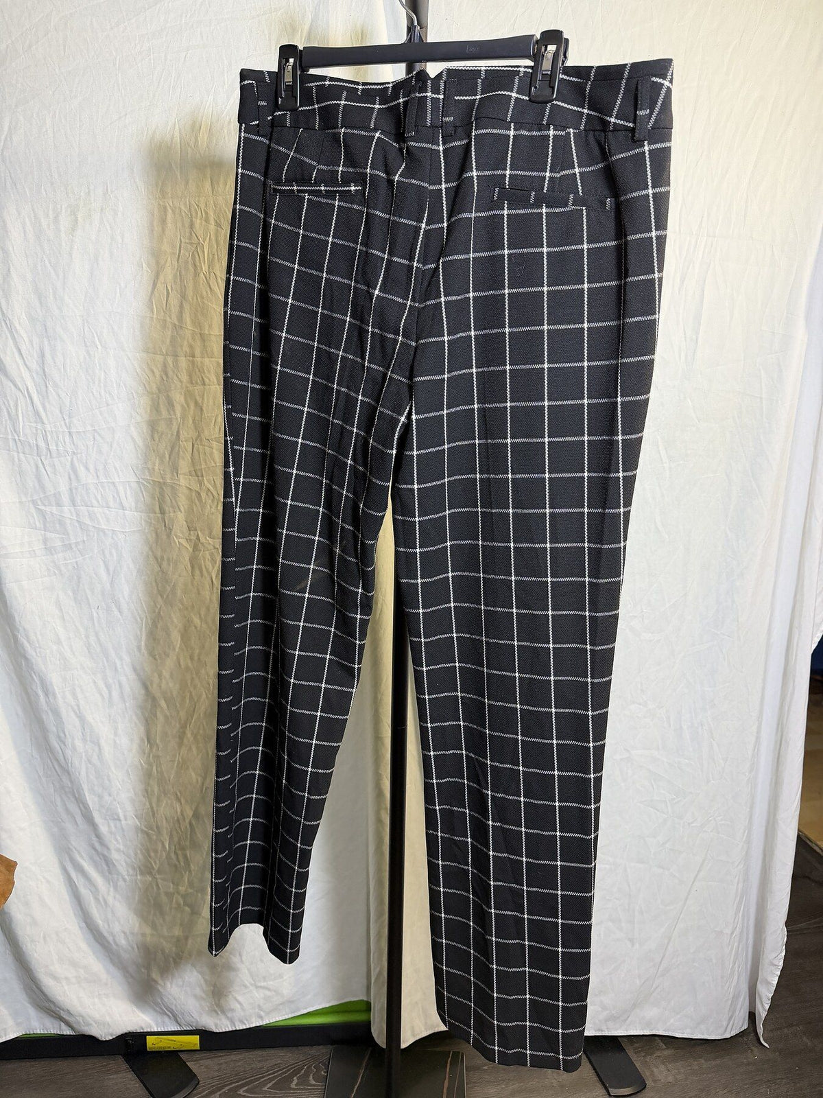 AMANDA CHELSEA Women's Black & White Plaid Pants Size 14 - Wormhole Thrift