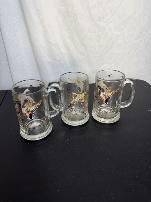 Set of 3 Vintage Glass Beer Mugs - Flying Duck Goose Decal - Wormhole Thrift