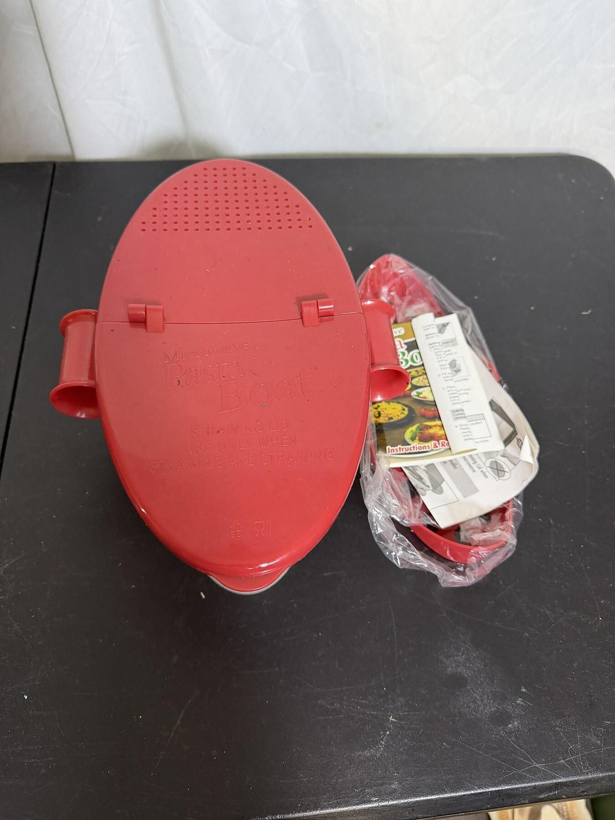 TELEBrands Microwave Pasta Boat Cooker & Strainer with Instructions - Wormhole Thrift