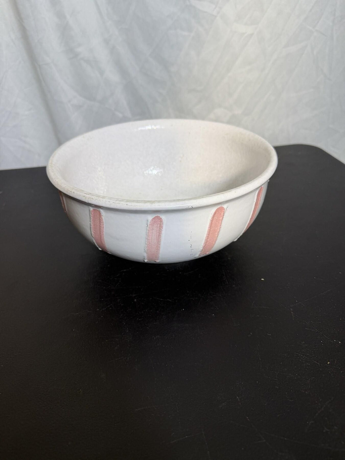 Vertex China LTC-C26 White Ceramic Bowl with Pink Stripes - 9" Diameter - Wormhole Thrift
