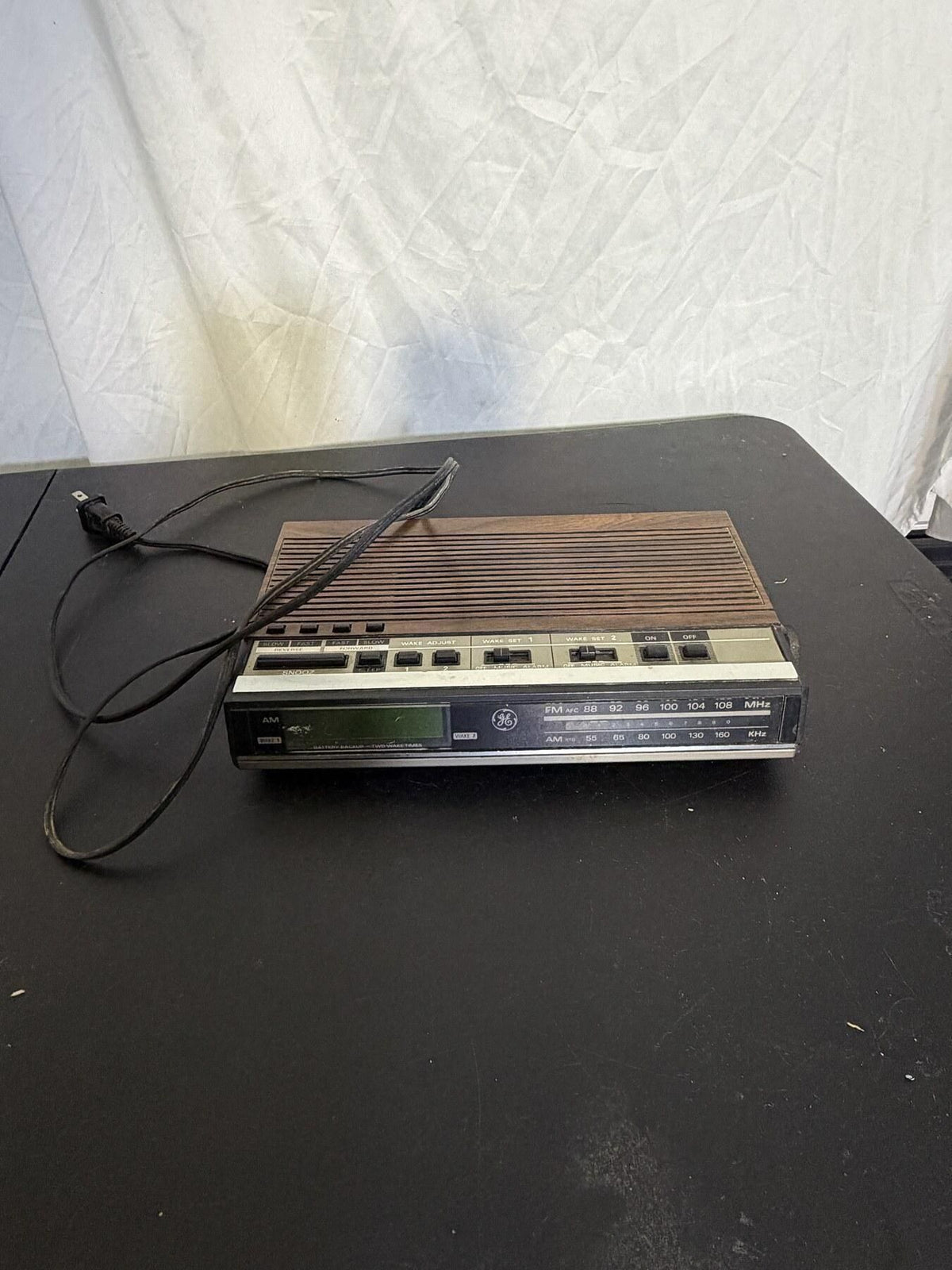 Vintage General Electric GE 7-4638B - Wormhole Thrift