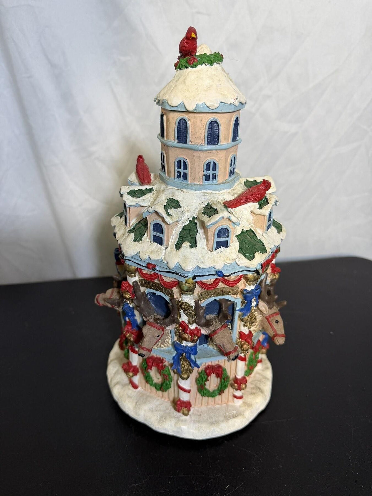 Christmas Reindeer Barn Carousel Music Box Holiday Decor - Wormhole Thrift