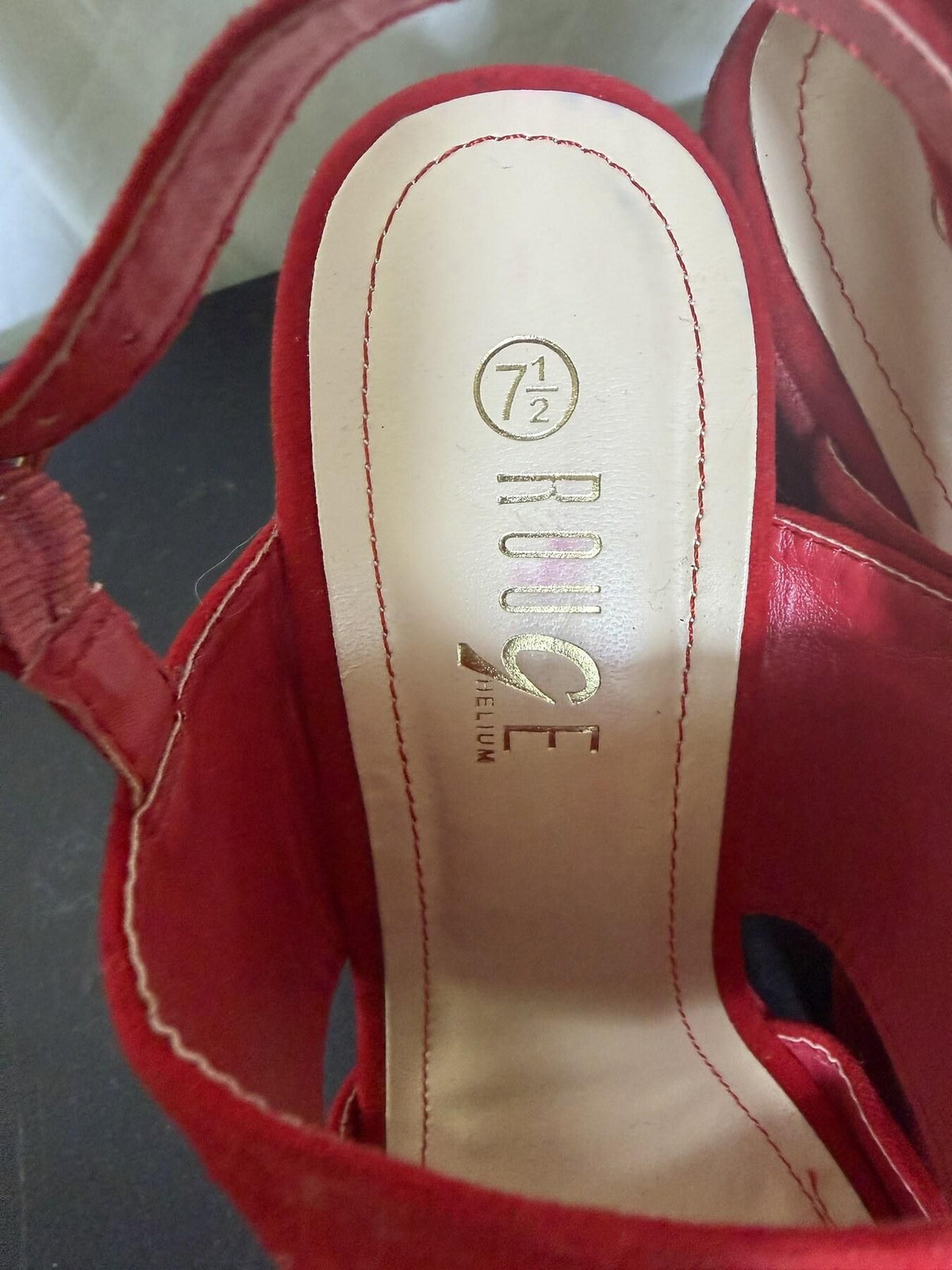 ROUGE HELIUM Red Suede Platform Chunky Heel Sandals Women's Size 7.5 - Wormhole Thrift