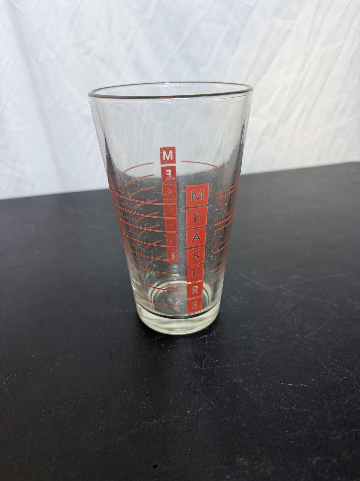 Vintage Glass Measuring Cup with Red Markings - 1 Cup / 8 oz - Wormhole Thrift
