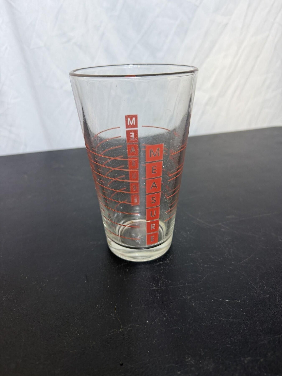 Vintage Glass Measuring Cup with Red Markings - 1 Cup / 8 oz - Wormhole Thrift