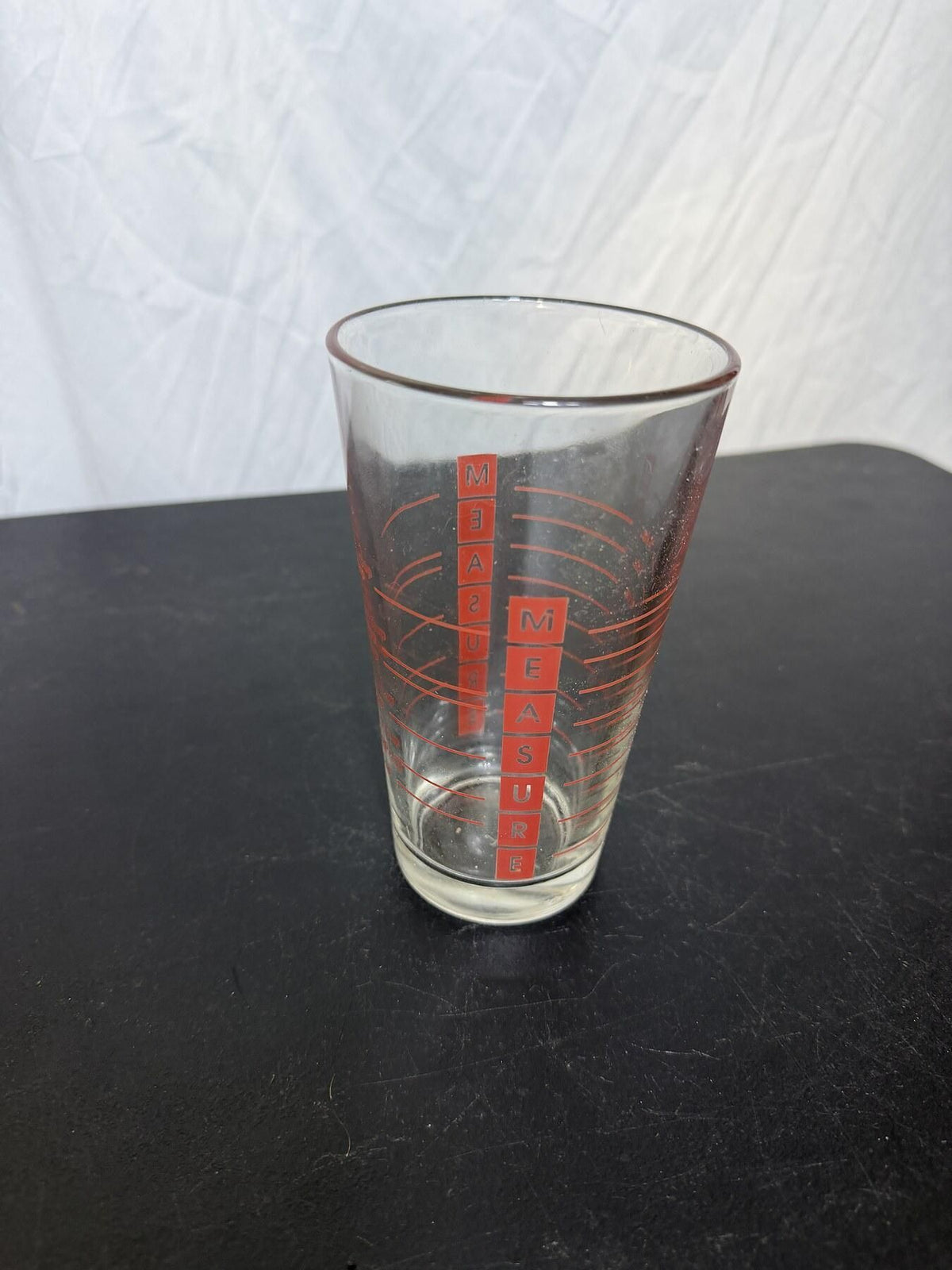 Vintage Glass Measuring Cup with Red Markings - 1 Cup / 8 oz - Wormhole Thrift