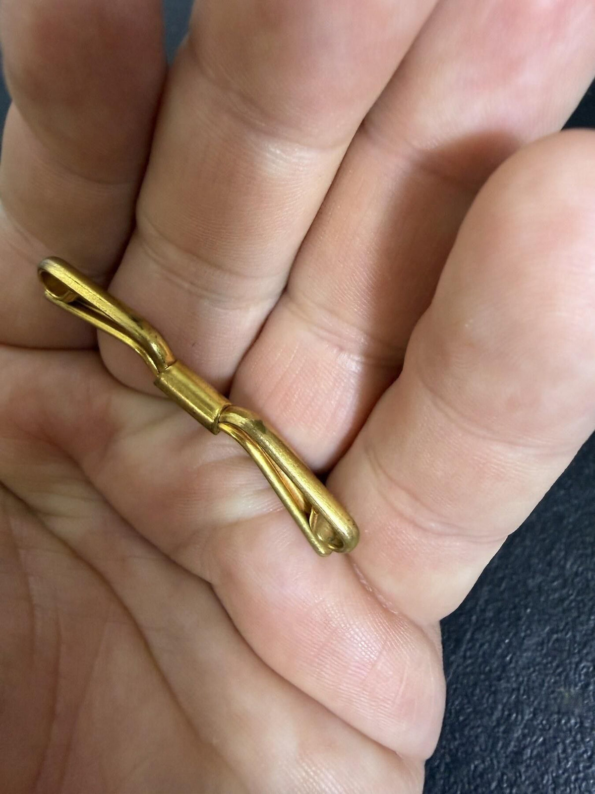 Vintage MANLEIGH Gold Tone Collar Bar Clip Men's Accessory - Wormhole Thrift