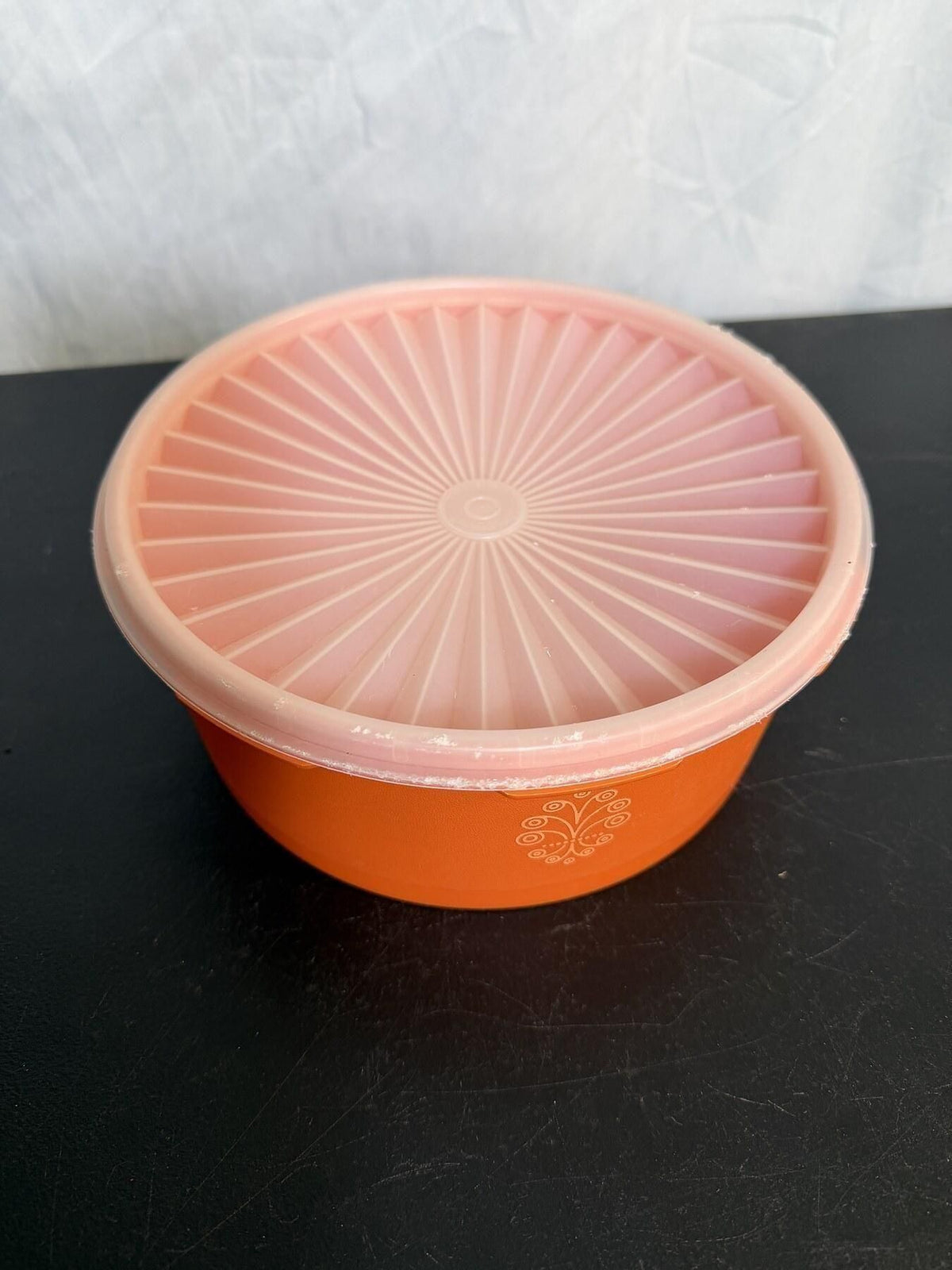 Vintage Tupperware Orange Bowl with Sunburst Lid 1204-1 Made in USA - Wormhole Thrift