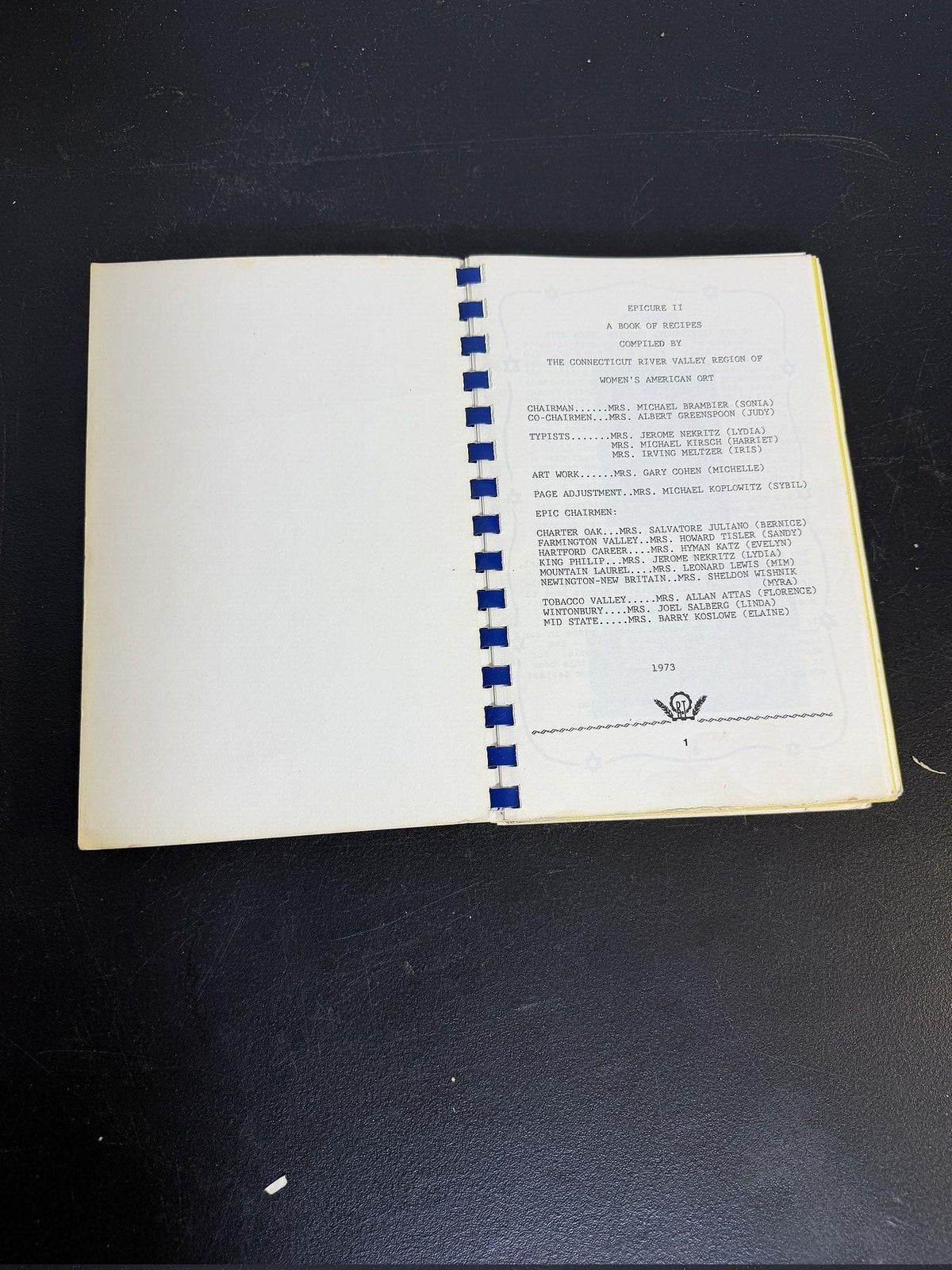 Vintage ORT Epicure II Cookbook Mrs. Jacob Javits Signed Community Recipes - Wormhole Thrift