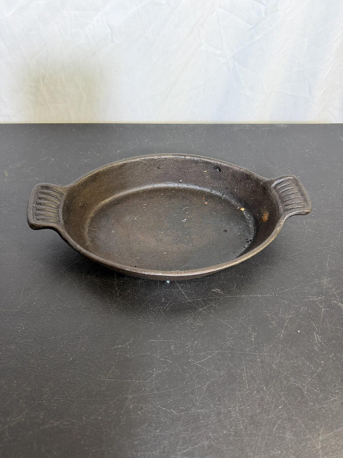 Cast Iron Oval Gratin Dish Baking Pan Skillet 9.5" Made in China - Wormhole Thrift
