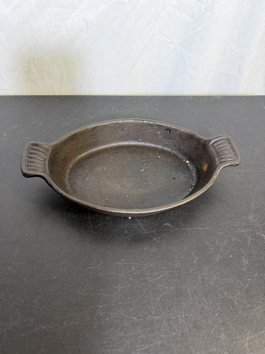 Cast Iron Oval Gratin Dish Baking Pan Skillet 9.5" Made in China - Wormhole Thrift