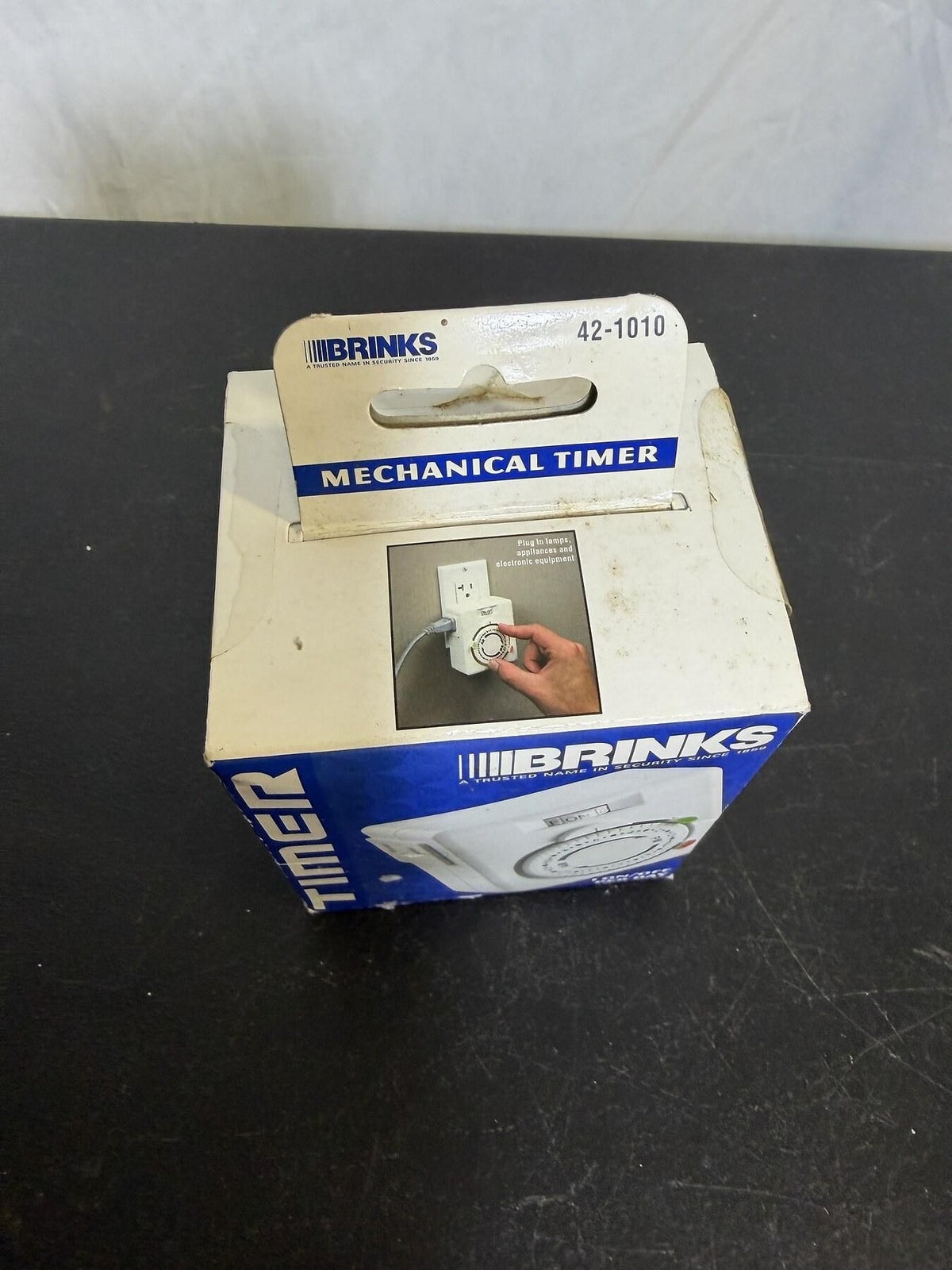 BRINKS 42-1010 Mechanical Timer for Holiday Lights & Security - Wormhole Thrift