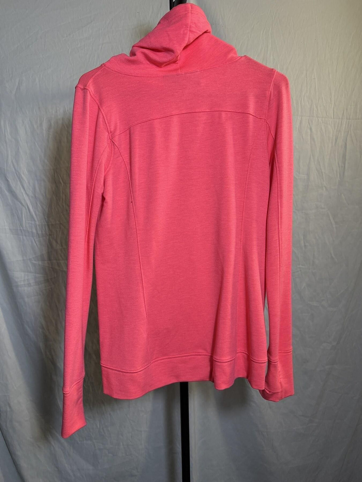 Under Armour Women's XS Neon Pink Loose Fit Cowl Neck Hoodie - Wormhole Thrift