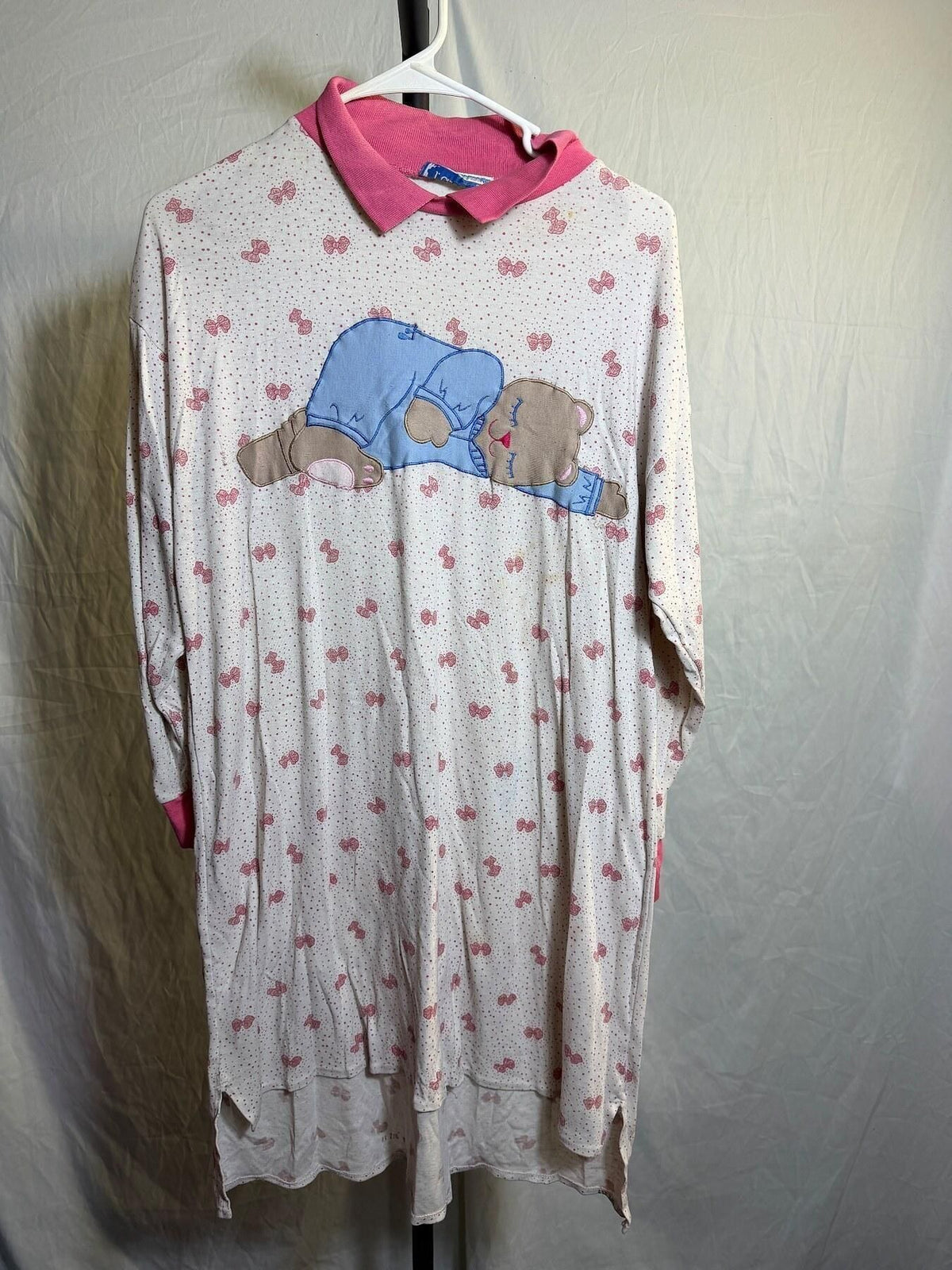 Vintage J. Christopher Sleeping Bear Nightgown Size M - Wormhole Thrift