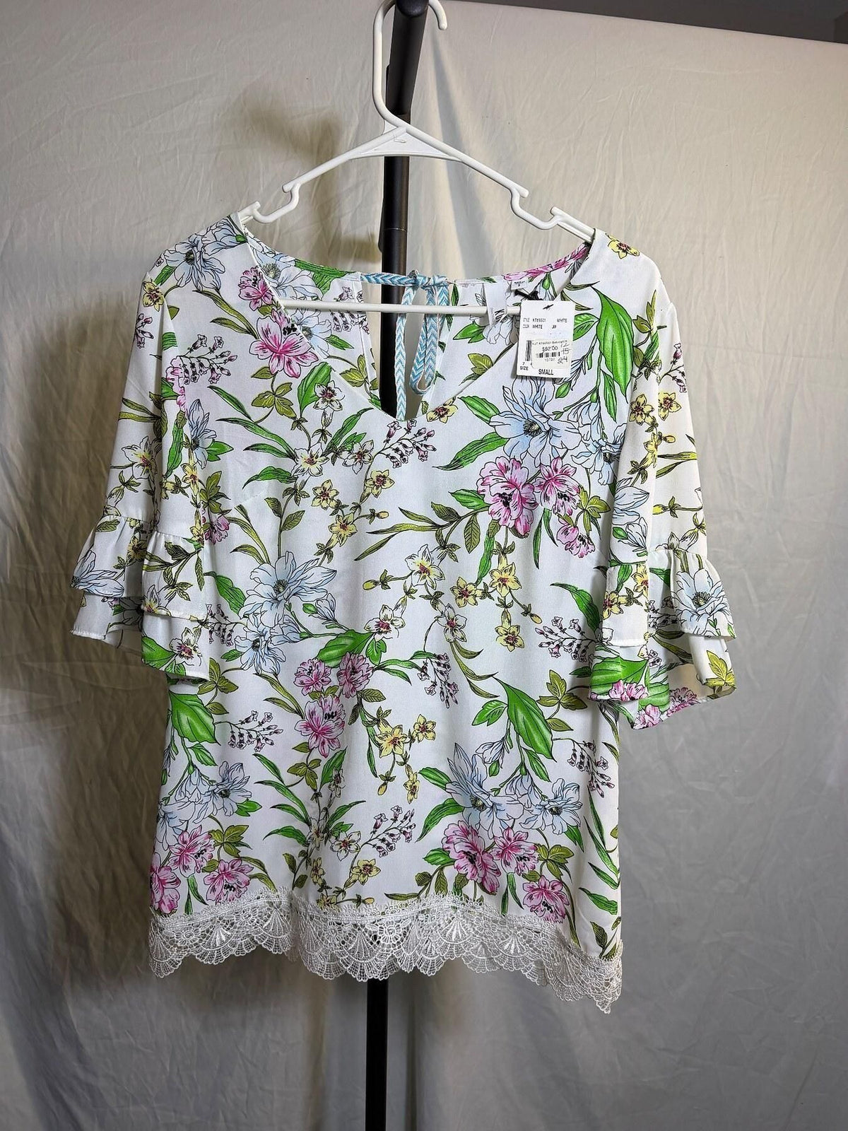 KUT from the Kloth Floral Ruffle Sleeve Blouse Top White Size Small NWT - Wormhole Thrift