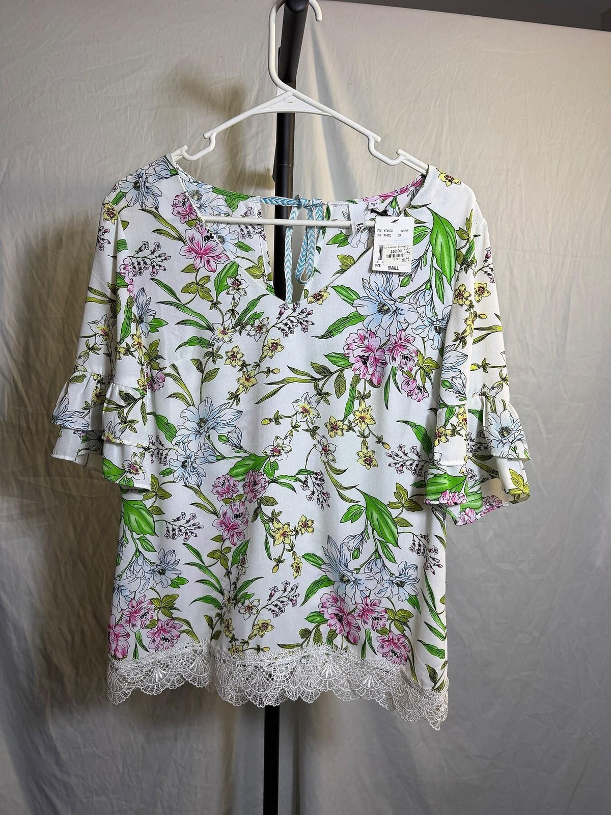 KUT from the Kloth Floral Ruffle Sleeve Blouse Top White Size Small NWT - Wormhole Thrift