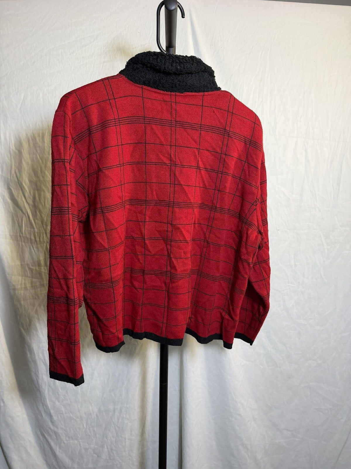 Vintage Prosperity Red Plaid Fuzzy Collar Button-Front Cardigan Jacket - Wormhole Thrift