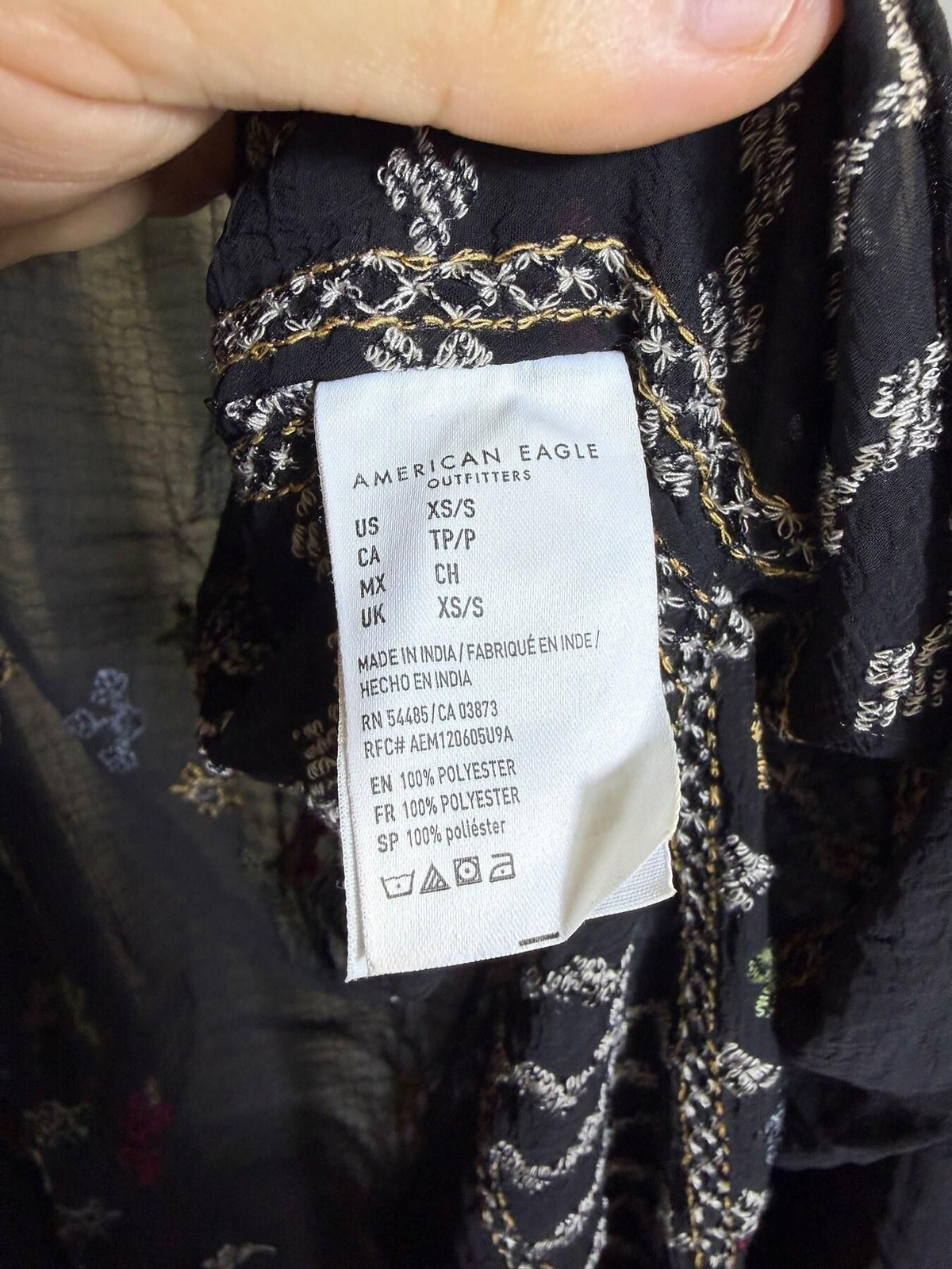 American Eagle Black Embroidered Sheer Kimono Cover-Up Women's XS/S - Wormhole Thrift