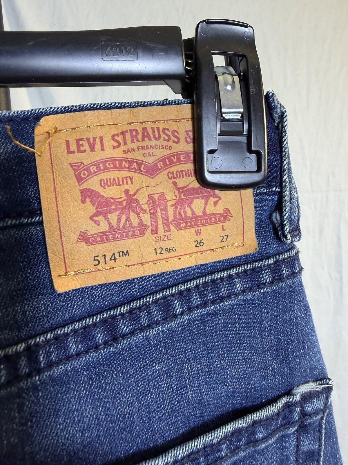 Levi's 514 Slim Straight Jeans Youth Boys Size 12 Regular W26 L27 Blue Denim - Wormhole Thrift