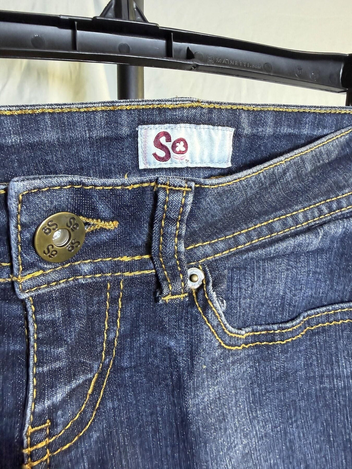S.O. Stretch Skinny Jeans Dark Wash Women's Size 1 - Wormhole Thrift