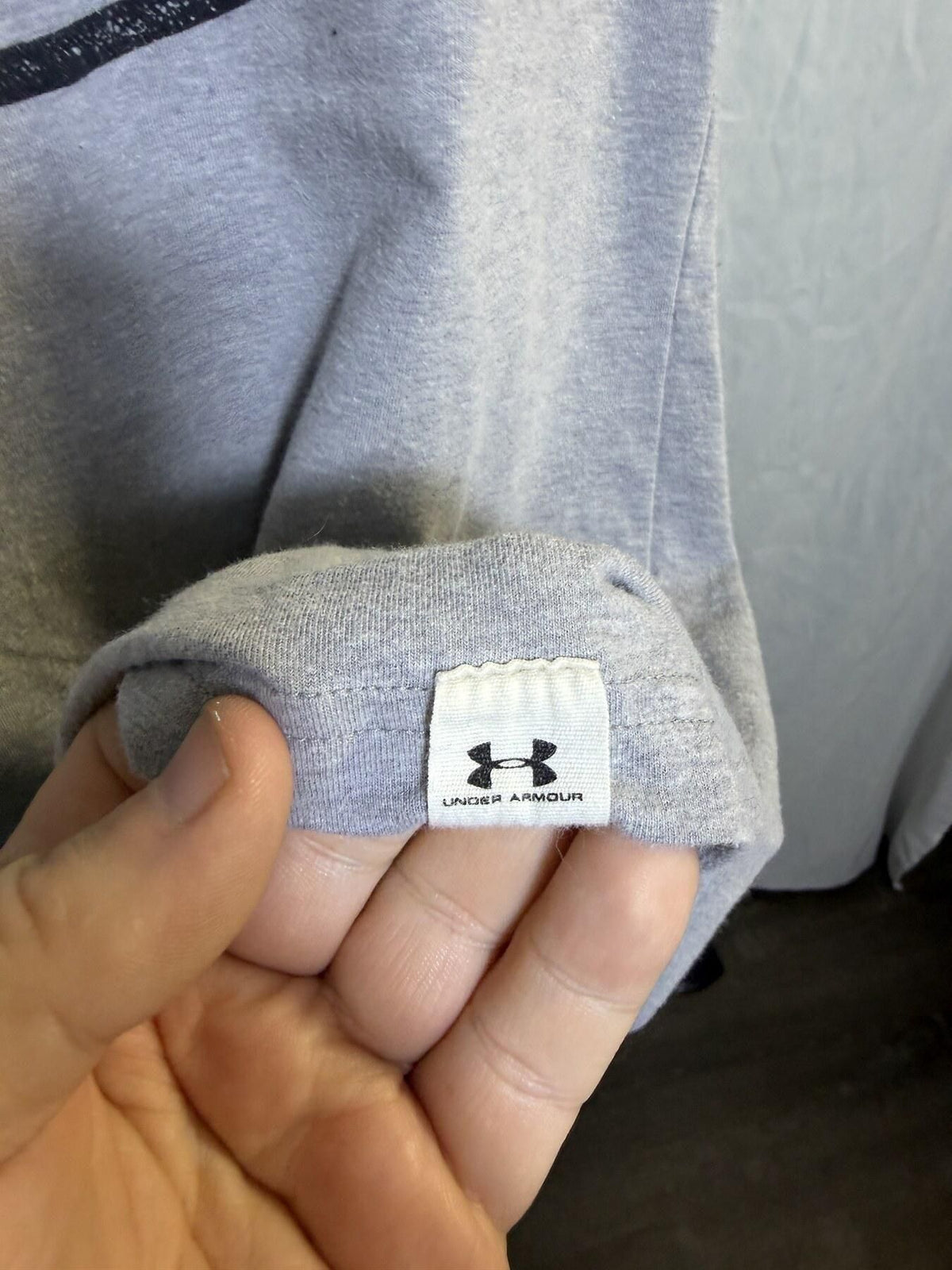 Under Armour Project Rock Iron Paradise HeatGear Loose Fit T-Shirt Men's Small - Wormhole Thrift