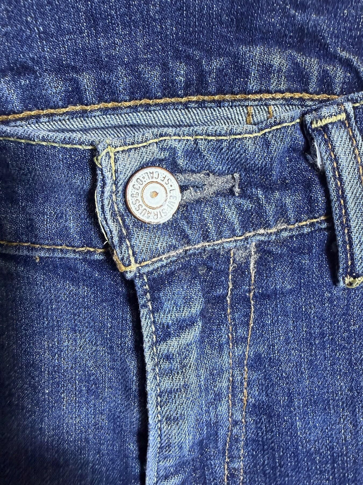 Levi's Men's Blue Denim Stretch Jeans W34 L32 - Wormhole Thrift