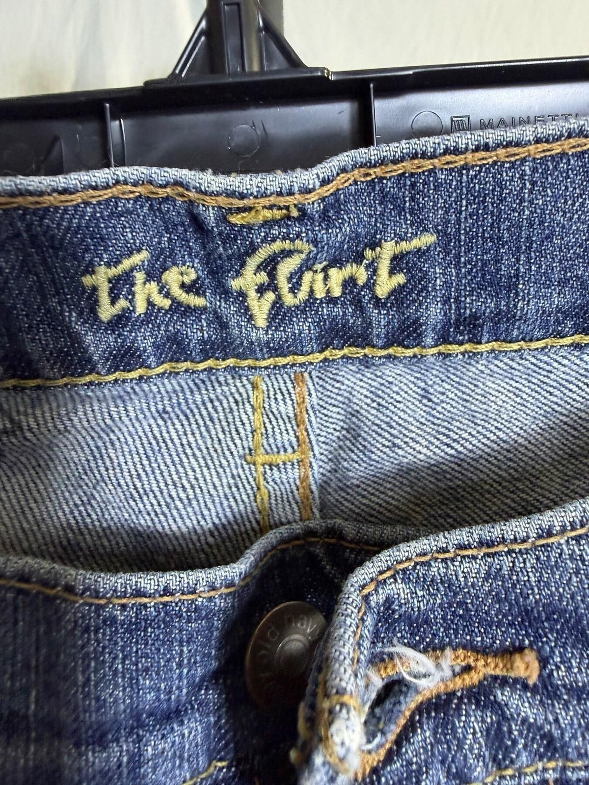 Old Navy The Flirt Bootcut Jeans Size 2 Regular - Wormhole Thrift