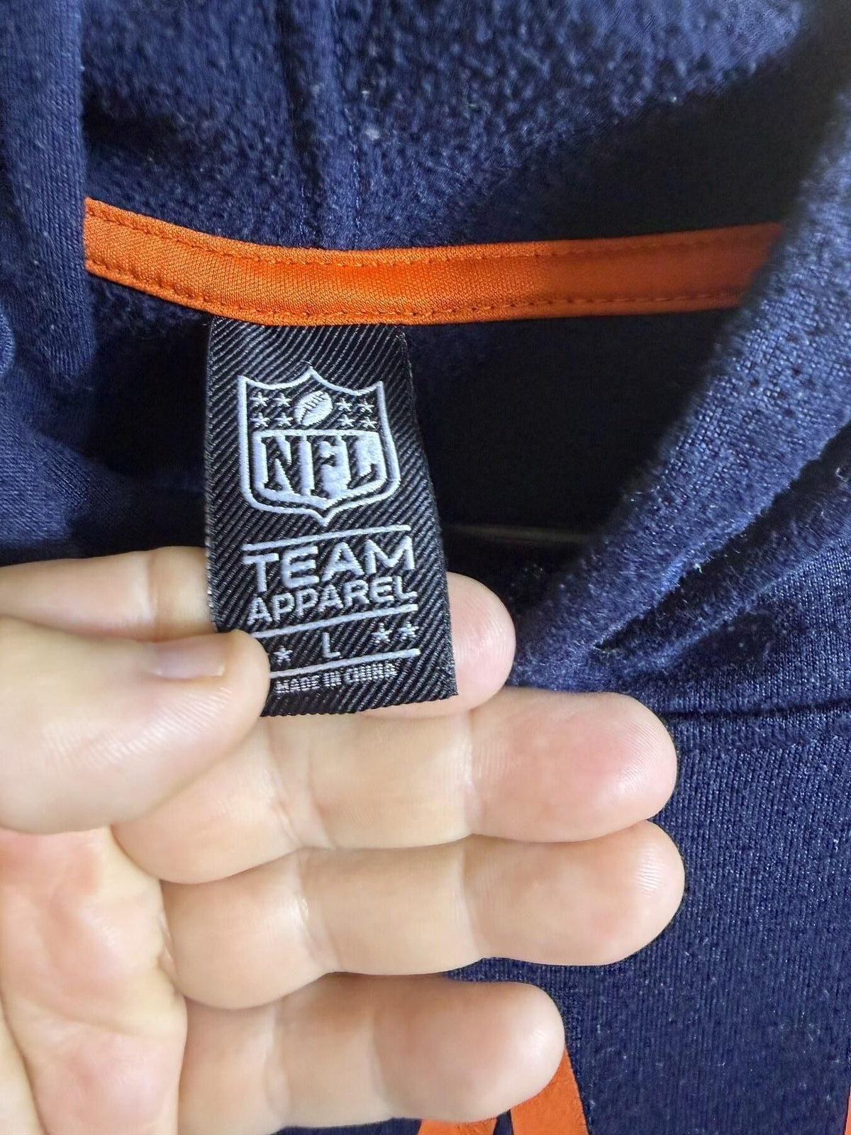 NFL Team Apparel Chicago Bears Navy Blue Hoodie Size Large - Wormhole Thrift