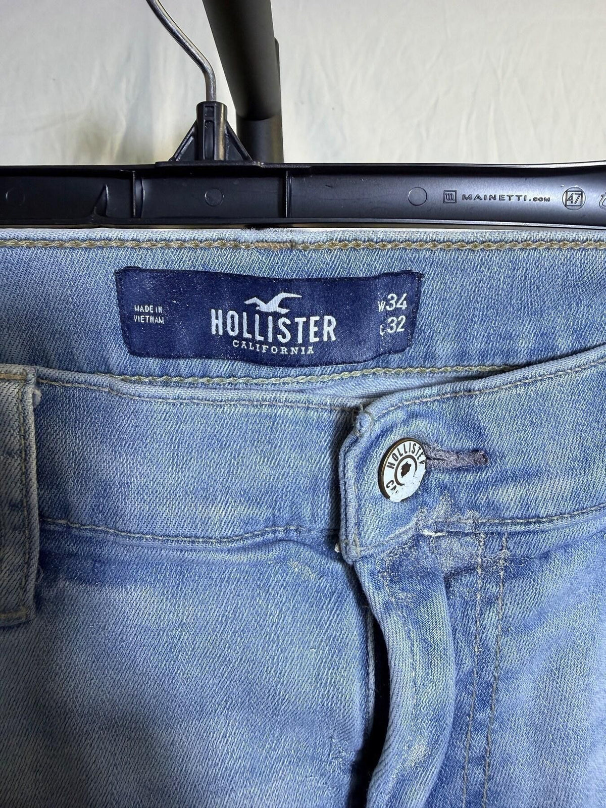 Hollister Men's W34 L32 Stacked Skinny Advanced Stretch Distressed Jeans - Wormhole Thrift