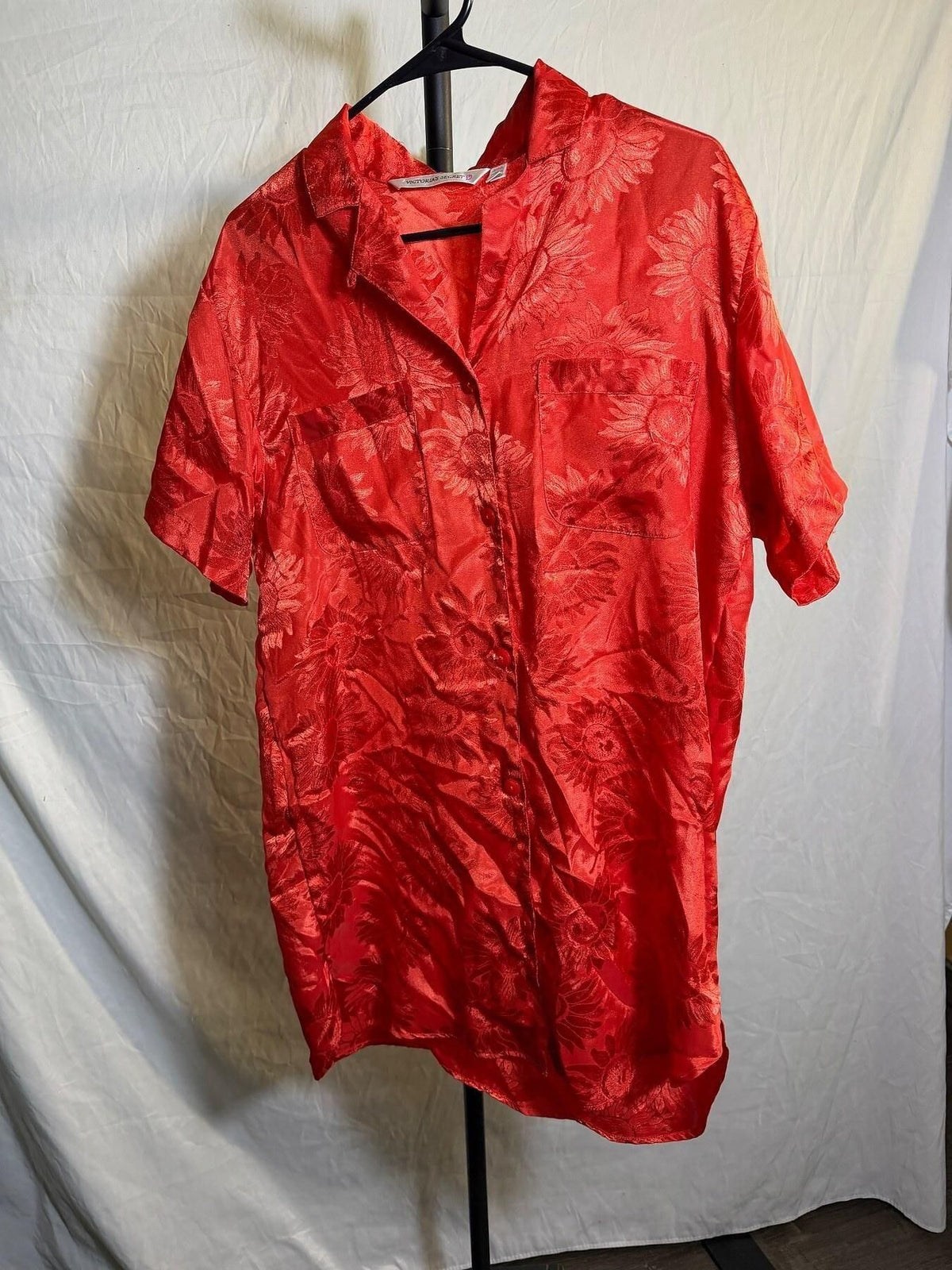 Victoria's Secret Red Sunflower Jacquard Button Up Shirt Size M - Wormhole Thrift