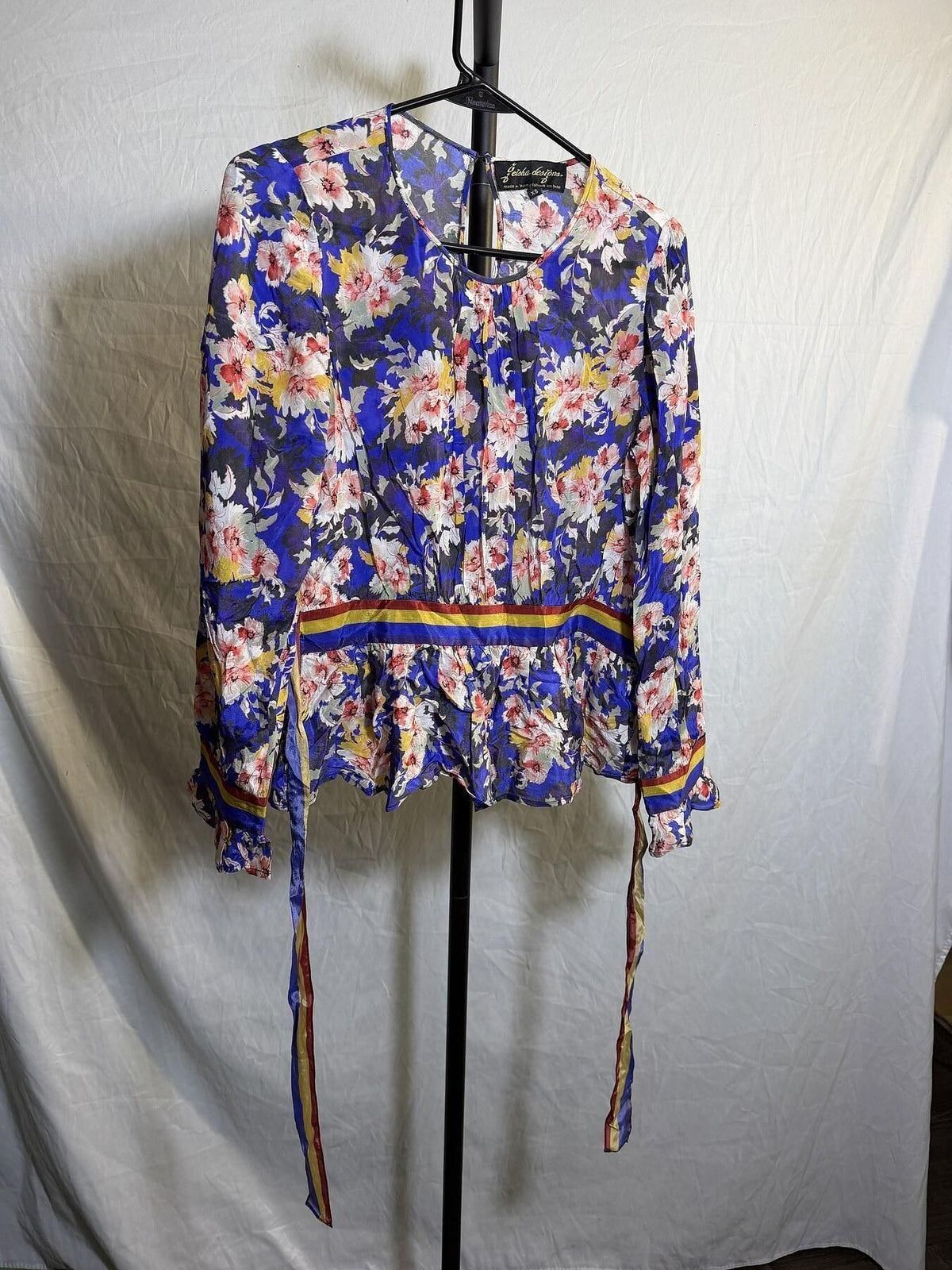 Geisha Designs Floral Peplum Blouse Top XS Lyocell Rayon Blue Multi - Wormhole Thrift